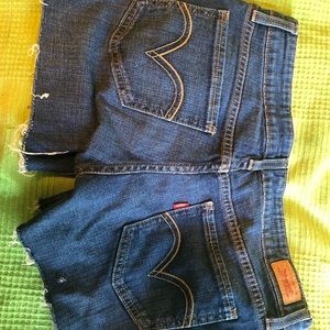 Levi’s cutoff shorts